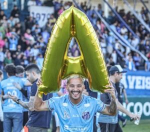 Atacante Danielzinho do Caravaggio pode virar reforço do Criciúma