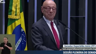 Senador Esperidião Amin faz homenagem a Ruy Hülse no Senado Federal