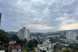 Frio intenso dá trégua e termômetros começam a subir em Criciúma