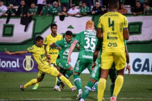 Chapecoense perde para o Mirassol e soma cinco partidas sem vitória pelo Brasileirão da Série B