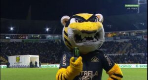 Provocação de mascote do Criciúma viraliza nas redes sociais após vitória contra RB Bragantino