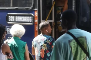 IBGE prevê que a população brasileira diminuirá em 2042