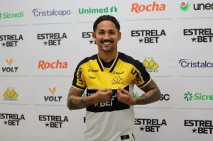 Jhonata Robert é apresentado oficialmente pelo Criciúma