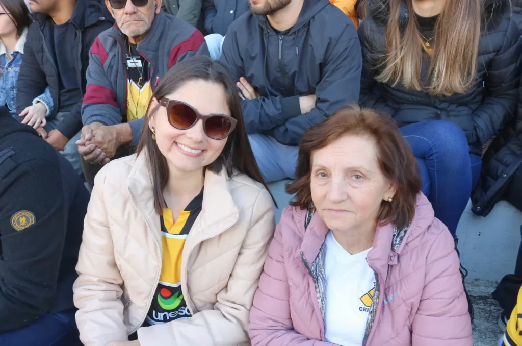 Torcida do Criciúma durante o jogo contra o Grêmio no Estádio Heriberto Hülse pela 24ª rodada do Campeonato Brasileiro.