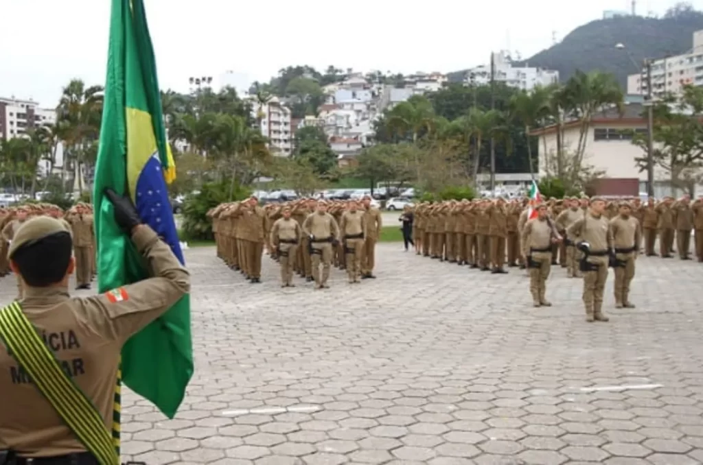 Formatura de 367 novos sargentos da Polícia Militar de Santa Catarina na Academia de Polícia Militar da Trindade, em Florianópolis