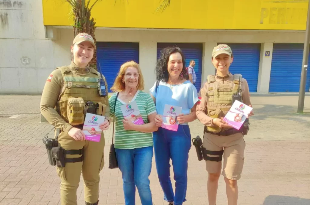 Ações do 9º Batalhão de Polícia Militar de Criciúma no combate à violência doméstica e familiar, promovendo palestras e atendimentos às vítimas