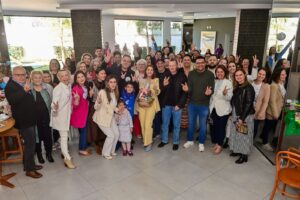 Guidi e Acélio reúnem apoiadoras com a deputada Ana Campagnolo