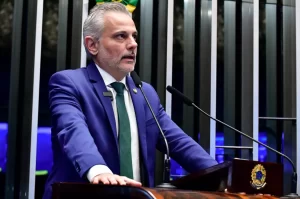 Senador Beto Martins propõe projeto para segurança escolar
