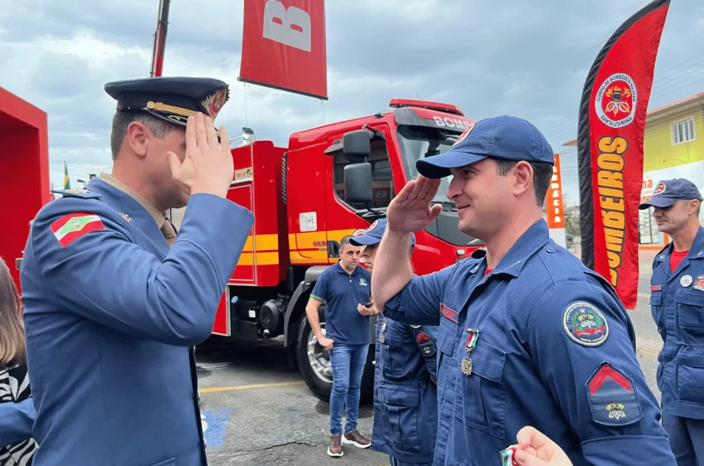 Bombeiros de Araranguá em solenidade