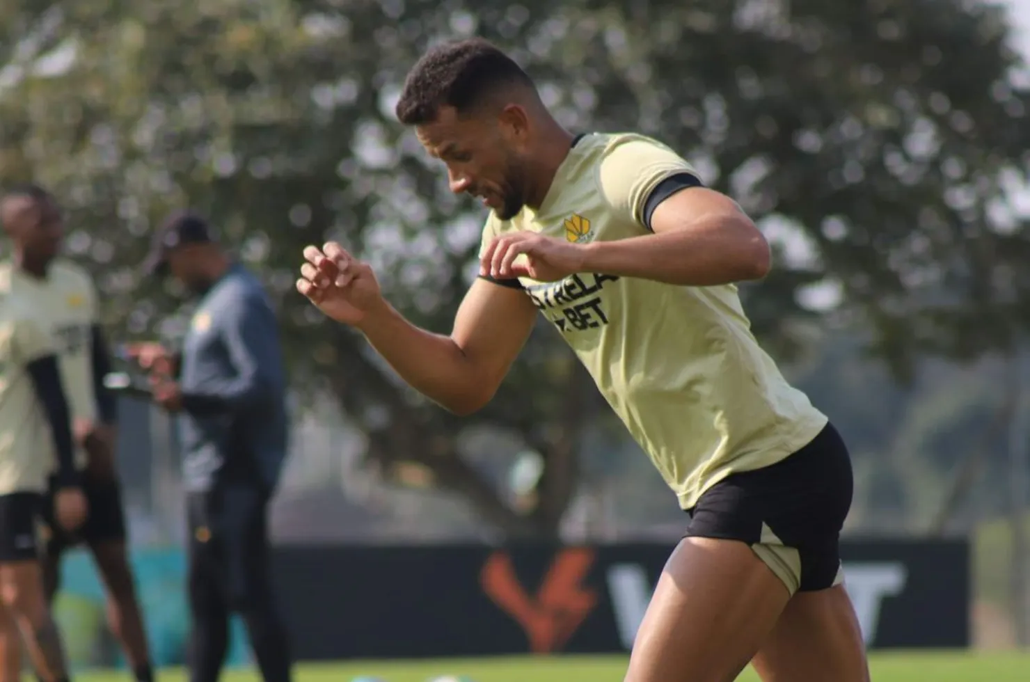 Rodrigo em treino do Tigre