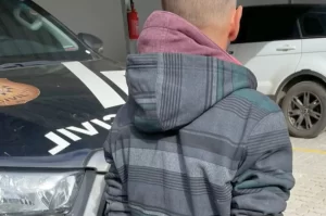 [VÍDEO] Homem acusado de homicídio em Araranguá é preso