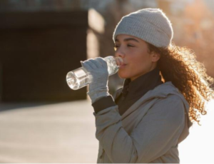 Veja a importância de manter o consumo de água no inverno