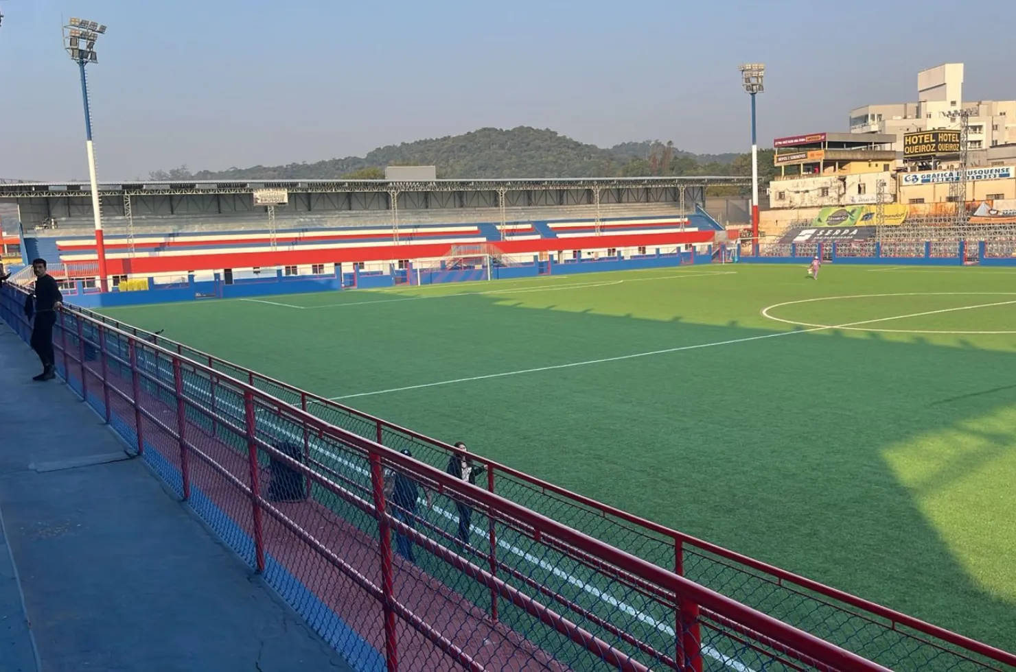 Estádio Augusto Bauer com estrutura moderna e capacidade para 6 mil torcedores