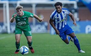 Catarinenses encerram o primeiro turno do Brasileirão da Série B na parte de baixo da tabela