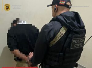 Jovem procurado por tráfico de drogas acaba preso em flagrante pelo mesmo crime em Criciúma