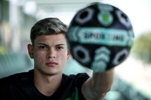 Zagueiro Bruno Ramos, ex-Barra, é novo reforço do Sporting