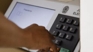 Chapa com candidatos a prefeito e vice-prefeito pelo mesmo partido político é impugnada em Gravatal