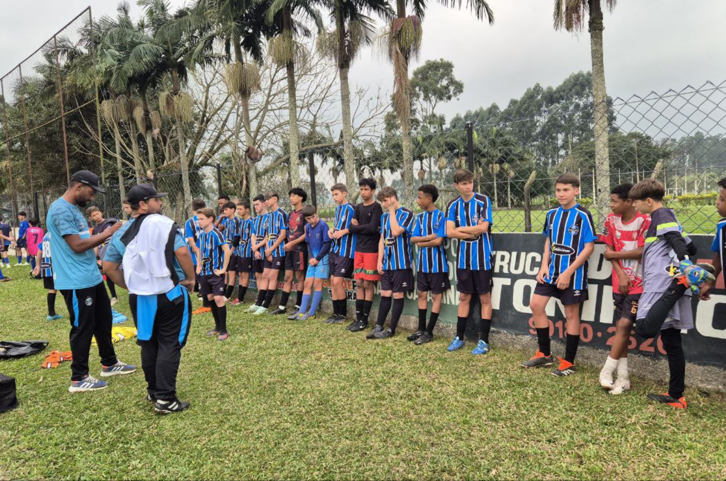 Base do Grêmio busca grandes talentos em avaliações pela região