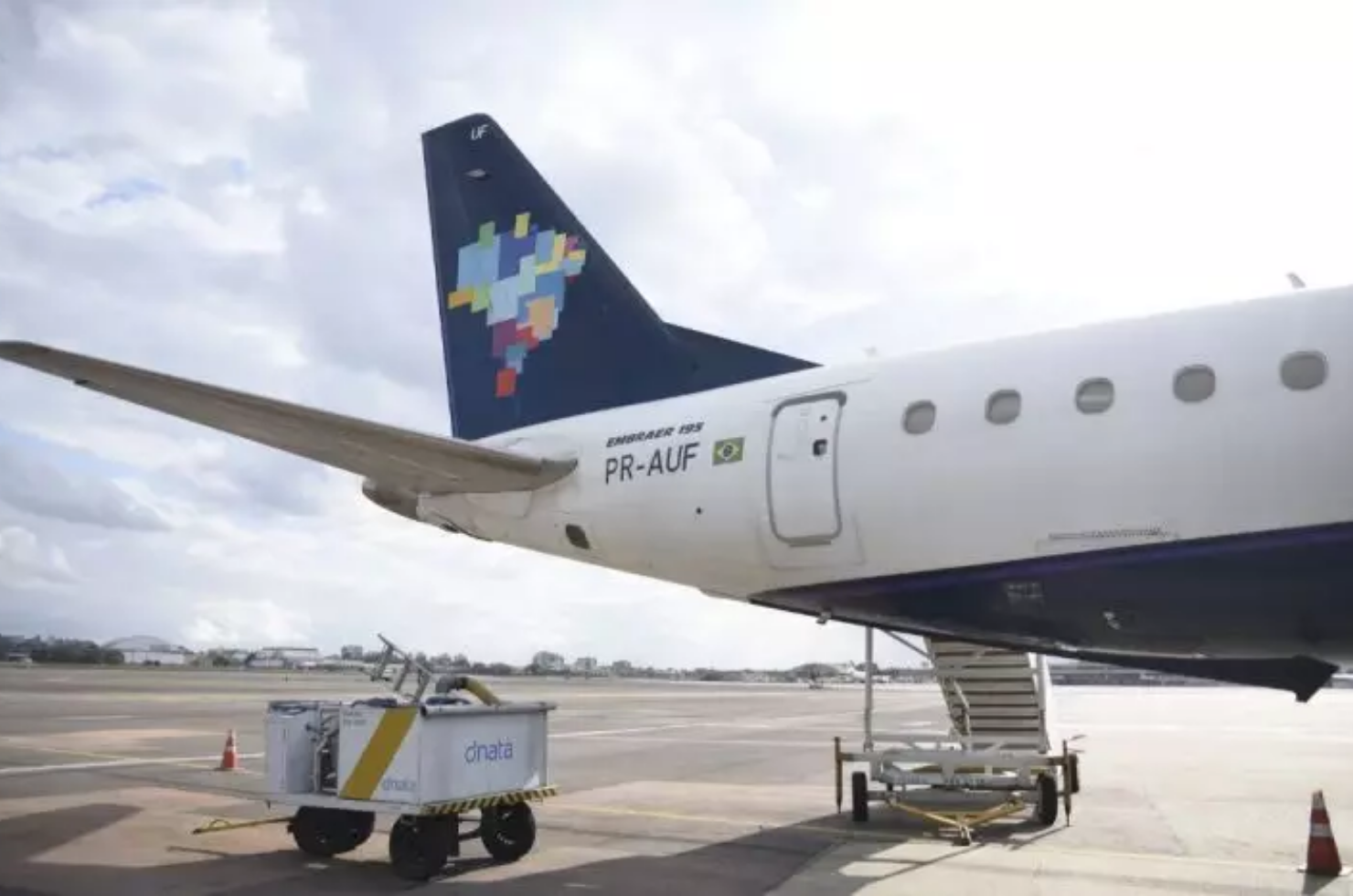 Aeroporto de Florianópolis amanhece fechado; não há previsão de reabertura