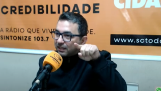 Jornalista deixa grupo e revela motivo em entrevista