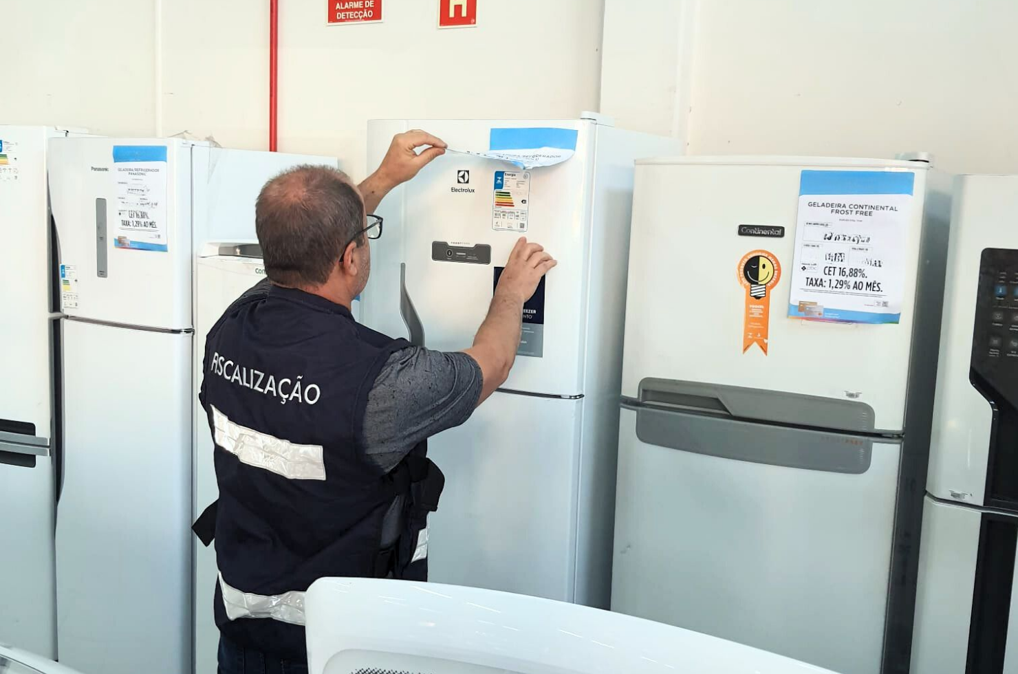 Imetro verifica qualidade de produtos em fiscalização de eletrodomésticos