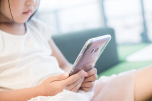 Comissão da Câmara discute o excesso de telas na infância e na adolescência