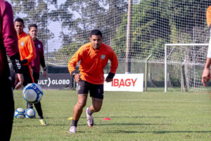 Figueirense intensifica treinos para estreia na Copa SC