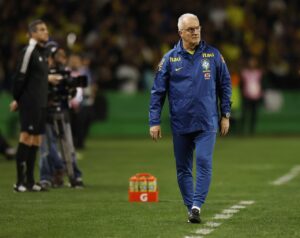 Reunião na CBF pode definir futuro de Dorival Jr.
