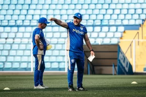 Avaí ajusta time com ausência de Giovanni para jogo contra Goiás
