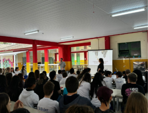 APAE de Cocal do Sul promove conscientização e inclusão em escola do município