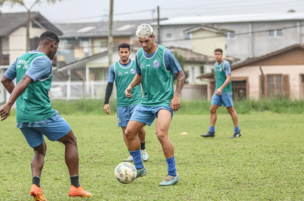 Treino do Caravaggio antes do jogo contra o Metropolitano na Copa Santa Catarina Sub-21
