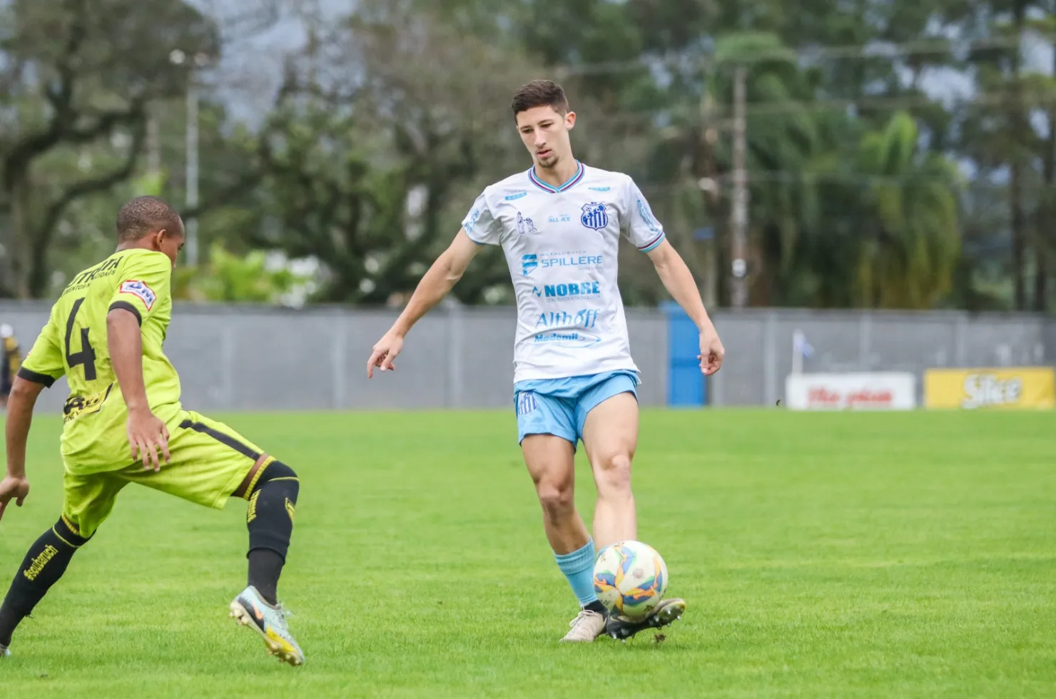 Jogo do Caravaggio contra o Baruch na Copa Santa Catarina Sub-21, onde o Caravaggio venceu por 7 a 0