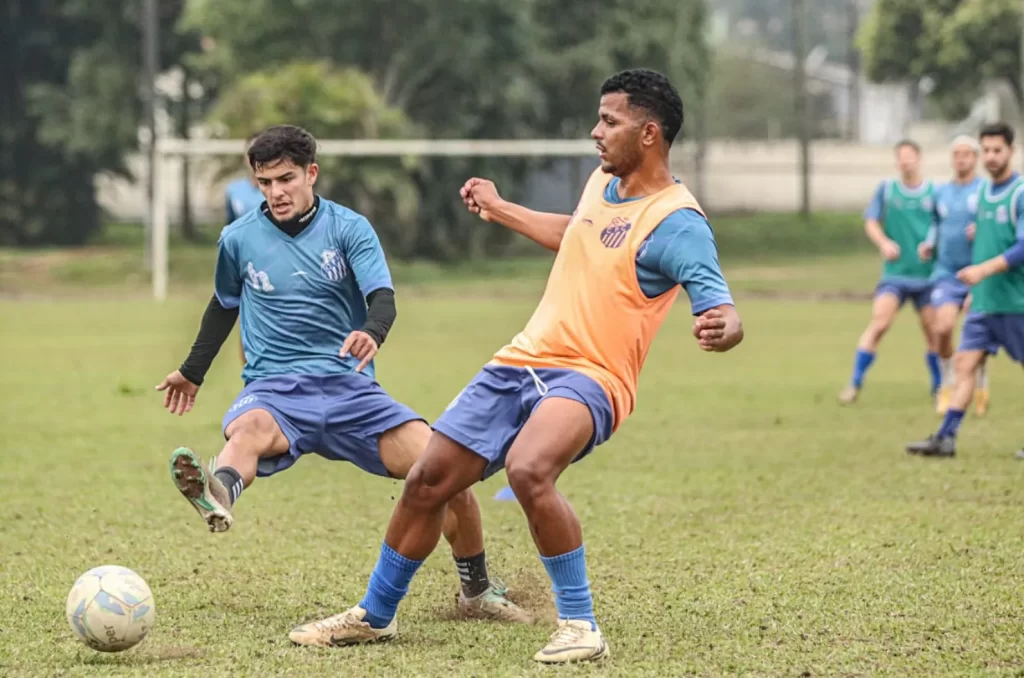 Treino realizado pelo técnico Roberto Neves do Caravaggio Sub-21