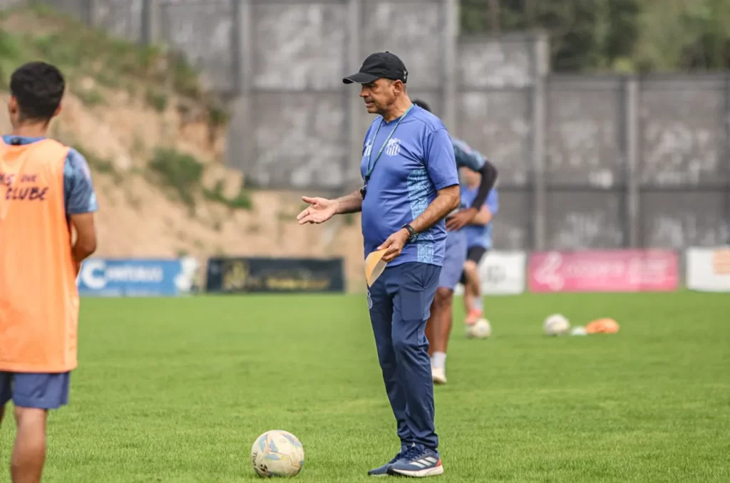 Treino do Caravaggio no Estádio da Montanha em preparação para o confronto com o Metropolitano pela Copa Santa Catarina Sub-21