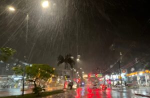 ‘Chuva preta’ em Criciúma: qualidade do ar triplica limite considerado seguro