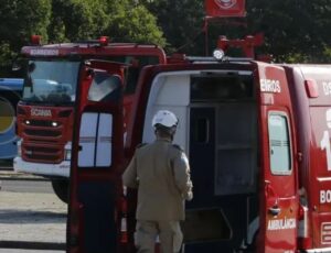 Ciclista de 51 anos colide com carro em Turvo
