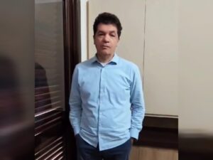 Clésio Salvaro recebe primeira visita de advogado: ‘sereno, mas injustiçado’