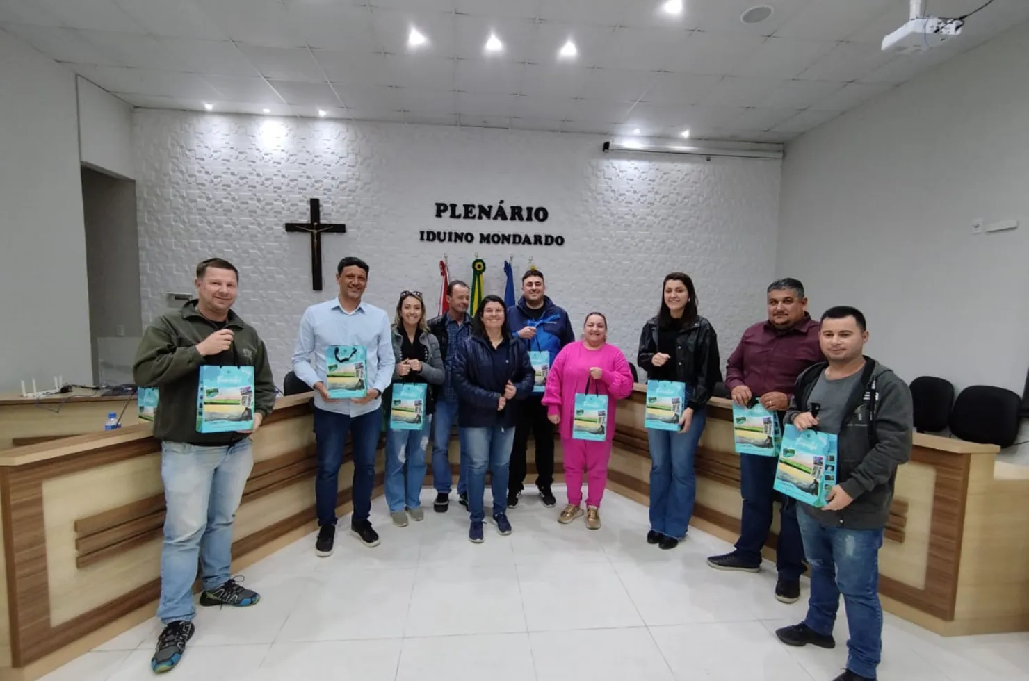 Reunião do Colegiado de Turismo da Amesc em Timbé do Sul com gestores municipais de turismo.