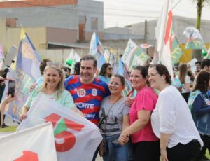 Coligação “Pensa Grande Itajaí” leva Mauro de Nadal para as ruas