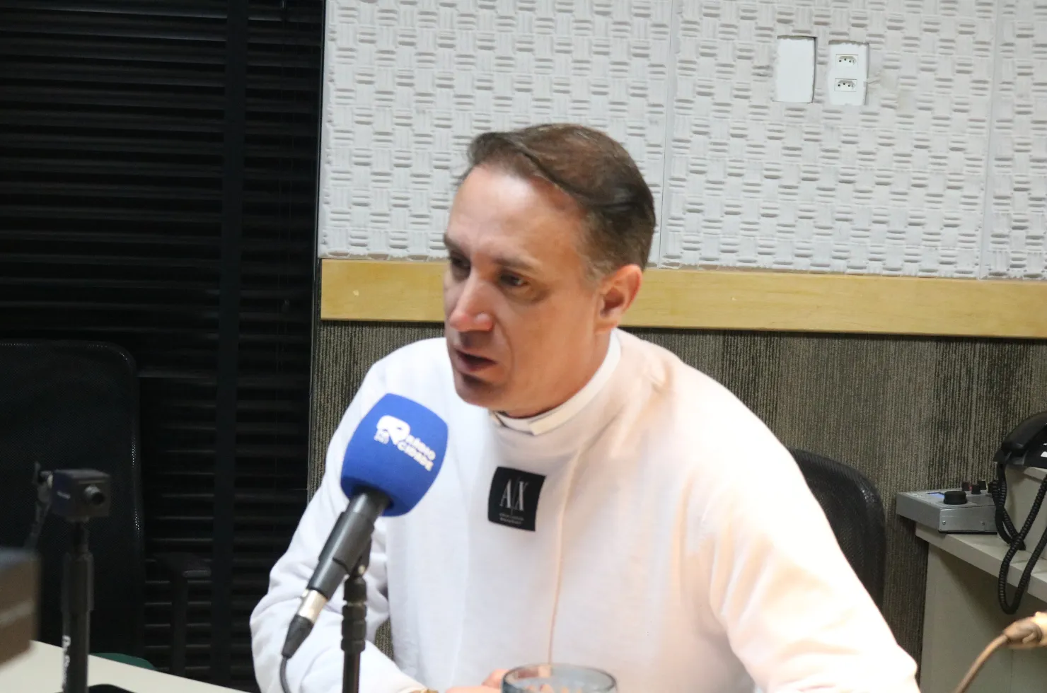 Padre Antônio Vander, durante entrevista ao Programa Conecta, da Rádio Cidade em Dia