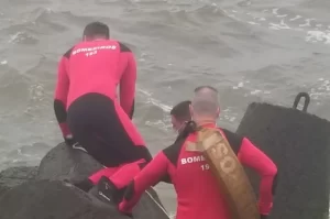 Corpo é encontrado nos molhes em Passo de Torres
