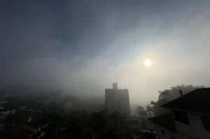 Criciúma amanhece debaixo de neblina, mas sol irá aparecer