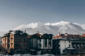 Destinos de luxo acessível: viva bem gastando pouco