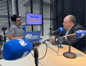 Diretoria de Acaert visita Criciúma e compartilha importância do rádio
