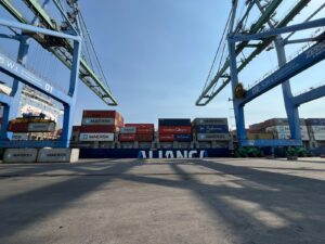 Porto de Imbituba bate recorde com crescimento de 11% em 2024