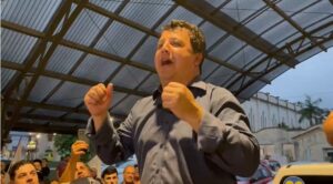 Depois de dois meses, prefeito Fanica volta ao cargo