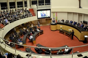 Febave comemora 50 anos com sessão na Alesc