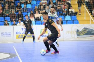 Tubarão Futsal perde por 3 a 2 e é eliminado da LNF