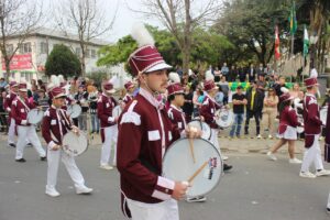 Desfile cívico em São Ludgero destaca agronegócio e valores sociais