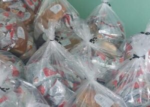 Imbituba distribui alimentos do PAA a 120 famílias e instituições